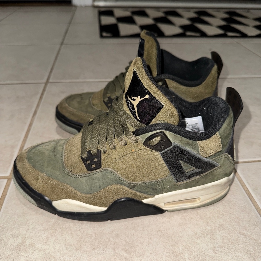 Air Jordan 4 Retro SE Craft GS ‘Olive’